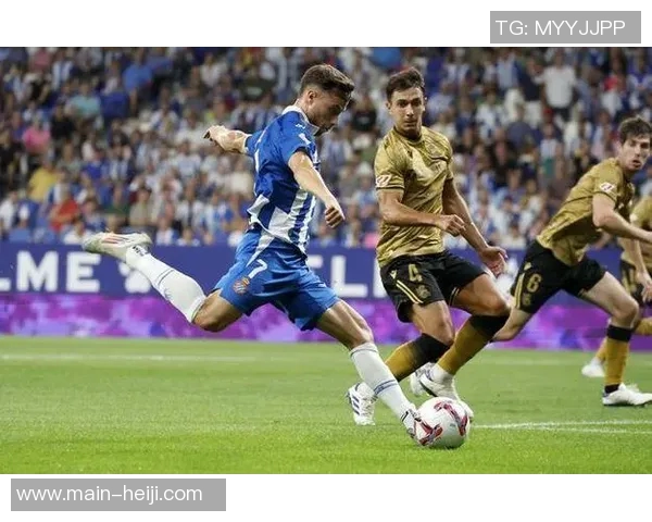 精彩纷呈的22日足球比赛回顾与分析，赛场上谁将成为胜者的焦点