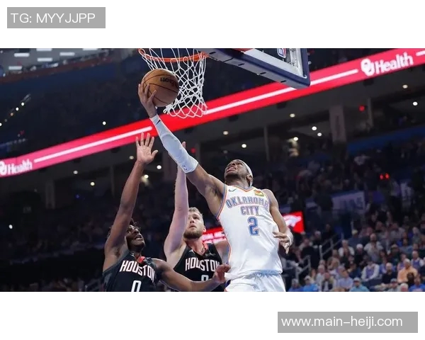 爵士队与灰熊队激战正酣谁能在这场对决中笑到最后